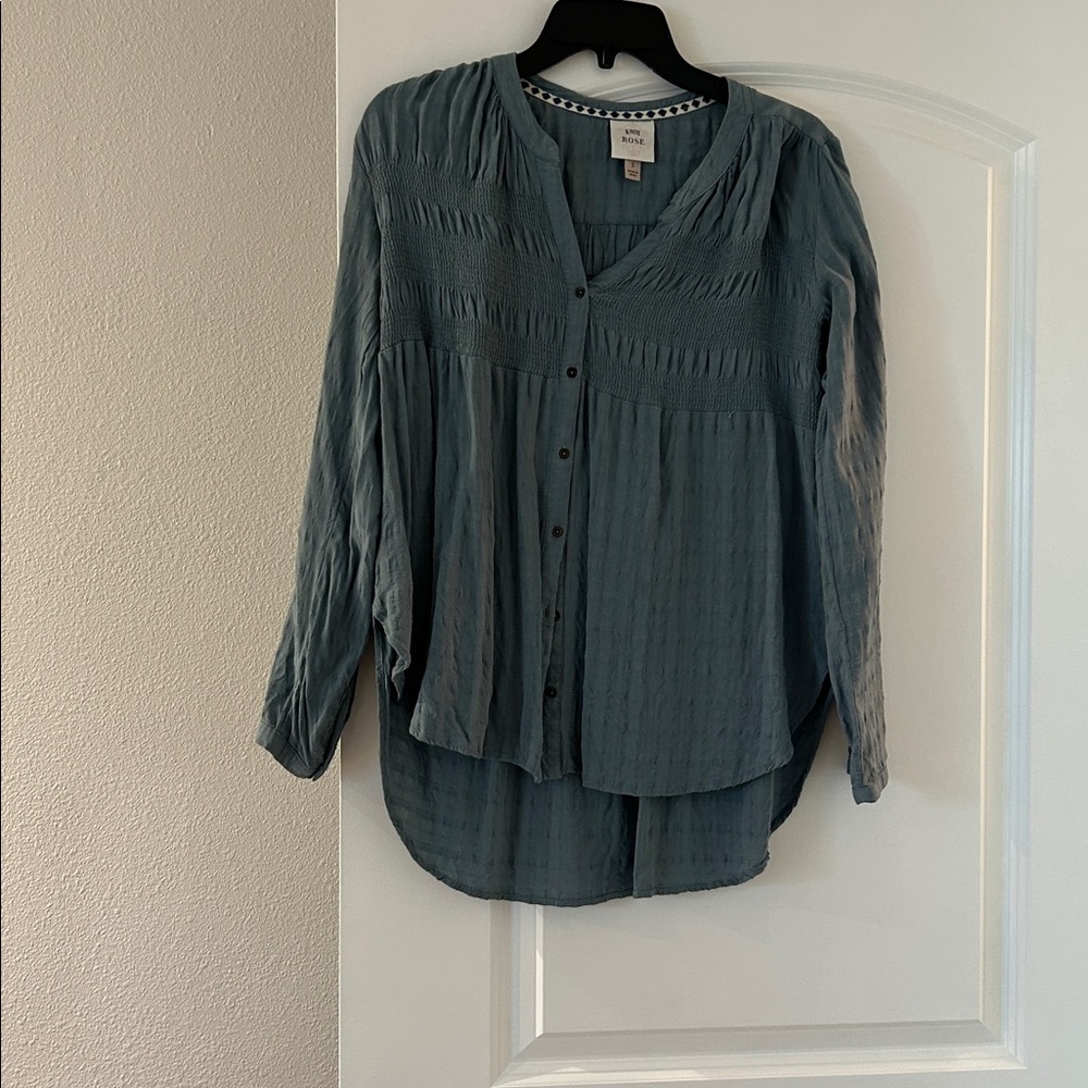 Knox Rose Blue Textured Top